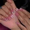 Tressora Breve Quadrata Rosa Press On Unghie con 3D Fiocco Design Fiori Acrilico Glitter Copertura Completa Chiodi Colla Per Le Donne Manicure 24 Pezzi