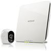 Arlo VMS3130 Sistema di Videosorveglianza Wi-Fi con Una Telecamera di Sicurezza senza Fili a Batteria, HD, Visione Notturna, Interno/Esterno, App Android e iOS, Funziona con Alexa e Google Wi-Fi, bianco, kit base + 1 cam