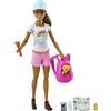 Barbie - Bambola Barbie Fashionista Athletic, dai capelli ricci castani, silhouette sportiva, abito, t-shirt con graffiti, Giocattolo per Bambini 3+ Anni, HJT00
