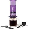 AeroPress Clear Purple Coffee Press, French Press tutto in uno, macchina da caffè manuale stile espresso e pour-over, infusione in 2 minuti, piccola macchina portatile da viaggio e campeggio
