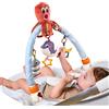 TUMAMA Arco Giocattolo Carrozzina - Barra attività per Culla con 4 Giocattoli Musicali sensoriali, Sospensione per Culla con sonaglio per Bambini, Regali per Bambini da Viaggio e da Gioco