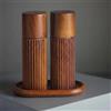 MAITTON Set Macina Sale e Pepe in Legno di Acacia con Macina in Ceramica - Macinini Manuali con Design Antiscivolo e Coperchi S&P, 16,5 cm (Con Sottobicchiere)