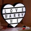 GEDEGOOK Light Box Forma di Cuore con 96 Lettere, 2 Pennarelli, Lavagna Luminosa con Lettere, Regalo Donna Compleanno, LED Scatola Scritte Luminosa per San Valentino&Matrimonio&Anniversario&Decorazioni Camera