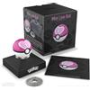 The Wand Company Pokémon Trainer Mini Poké Replica - Replica realistica, Elettronica, in pressofusione di Poké Ball con Supporto per Esposizione (Mini Love Ball)