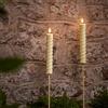 Lights4fun TruGlow® Set di 2 Candele Torce Solari con Effetto Fiamma Tremolante a LED di 50 cm per Giardino Esterni