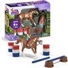 schleich HORSE CLUB | Avventura western di Hannah 42775 | Set con cavallo, Hannah, sella, briglie e accessori | Giocattolo per bambini sul tema equitazione western | Regalo dai 5 anni | Set da 7 pezzi