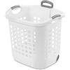 Sterilite Bushel - Cesto portabiancheria con ruote da 1,75 cm, manico e ruote per un facile rotolamento dei vestiti da e verso la lavanderia, plastica, bianco, confezione da 4