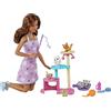 Barbie - Giochi dei Cuccioli Bambola e gattini con una bambola, 1 gatto e 4 gattini, casetta ad albero per gatti e accessori, Giocattolo per Bambini 3+ Anni, HHB70