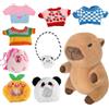 Hojalis Peluche Capibara, Simpatico Capybara Peluche de 25 cm, Peluche Capybara Bambola 9 pezzi set con Vestiti e Accessori, Decorazione per La Casa a Forma di Capybara Plush per il Soggiorno