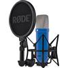 RØDE NT1 Signature Series Microfono a Condensatore a Diaframma Largo con Supporto Antiurto, Filtro Anti-pop e Cavo XLR per Produzione Musicale, Registrazione Vocale, Streaming e Podcasting (Cobalto)