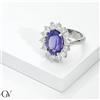 Gioielli di Valenza Anello in oro bianco 18k con tanzanite ovale e contorno in diamanti