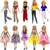Carreuty 10 capi di vestiti e accessori compatibili con Barbie bambole, 5 capi di abbigliamento casual (magliette, pantaloni) 5 vestiti per bambole da 11,5 pollici Bambole bambine