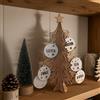 WONDEE Albero di Natale in Legno Decorativo con 6 Palline da Appendere Personalizzabili con i Nomi di Famiglia, Albero di natale Piccolo Legno Stilizzato - Decorazione Addobbi Natalizia Personalizzata