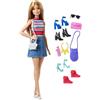 Mattel Barbie - Bambola Barbie con Body a Righe Colorate e Gonna di Jeans, Tanti Paia di Scarpe, Borsette e Accessori alla Moda,Mattel,Eta 3+