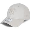 New Era New York Yankees MLB Tonal Beige 9Forty Berretto Regolabile per Donna