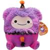 Squishmallows Peluche Woxie il Bigfoot Magenta in costume da pagliaccio per Halloween 19,1 cm