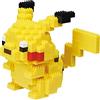 nanoblock Bandai - Nanoblock - Figurina Pokémon - Pikachu Deluxe - Figurina 560 pezzi - Gioco di costruzione figurina modello Pikachu - Kit Costruzione Giocattolo Bambino 12 anni e + Adolescenti Adulti - NBPM36
