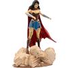 Bullyland DC Comics Wonder Woman - Statuetta Bullyland, perfetta come giocattolo, decorazione e piccolo regalo per bambini a partire dai 3 anni e collezionisti, 15 cm Justice League Personaggio da collezione
