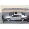 MINICHAMPS 1/43 VW Phaeton Berlina Argento Volkswagen Rivenditore Box IN Ovp