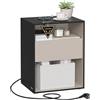 VASAGLE Comodino, Montaggio Rapido Senza Attrezzi Toolless, Tavolino con Stazione di Ricarica, Moderno, Cassetto, per Camera da Letto e Soggiorno, Nero Inchiostro e Beige Cappuccino LET777B04