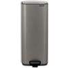 Brabantia Pattumiera a pedale Brabantia Bo 30 L (platino), pattumiera per rifiuti residui salvaspazio con chiusura ammortizzata e pedale scorrevole, pattumiera per la raccolta differenziata con contenitore interno estraibile, incl. fodere PerfectFit