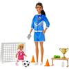 Barbie Playset Allenatrice di Calcio con 2 Bambole e Accessori, Giocattolo per Bambini 3+ Anni, GJM71