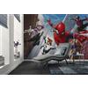 Komar Vlies Fototapete - Marvel Spider-Man Swinging Crew - Größe 400 x 250 cm