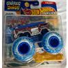 Hot Wheels Monster Trucks Sharks Vs. Dinos Team Shark 5 Allarme, 6/8, include auto schiacciata, nuovo per il 2025! Veicolo giocattolo pressofuso in scala 1:64