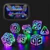 FONVGOGO Set Dadi D&D per Dungeons and Dragons Set Dadi DND Luminosi Wireless Ricaricabili con Scatola di Ricarica Dadi Poliedrici RGB LED 7 Pezzi DND Dice Set (Colorato)