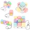 HBSFBH 5 Pezzi Tastiera Fidget Toys per Adulti, Fidget Clicker per Tastiera, Tastiera Giocattolo Fidget, Portachiavi Fidget Tastiera, Tastiere Fidget Clicker con Luce LED, per Ansia, Ufficio, Scuola