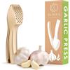 Oliver's Kitchen Schiaccia Aglio Premium Oliver's Kitchen ® - Spremi Aglio Facile da Usare e da Pulire - Schiaccia Aglio e Zenzero Senza Fatica e Senza Sbucciare - Resistente e Durevole