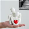 ODMYZG Mini statua di coppia, carino coppia che abbraccia statua,oggetti decorativi per mobili TV, soggiorni e camere da letto. Regali romantici per San Valentino, anniversario, compleanno. (Rosso, M)