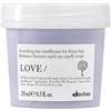 Davines LOVE Smoothing Conditioner - Balsamo lisciante ad azione rapida per capelli crespi - Ideale per ottenere un look liscio e ordinato - 250 ml