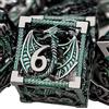 ARUOHHA Set di 7 dadi vuoti in metallo nero verde con confezione regalo, dadi D e D per giochi di ruolo, Dungeons poliedrici D20 D12 D10 D8 D6 D4