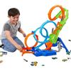 Hot Wheels - Mega Loop Super Scontri, pista ripiegabile con 3 anelli, zona di scontro a 3 corsie e boost motorizzato, include una macchinina in scala 1:64, giocattolo per bambini, 5+ anni, HXT06