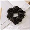 SHTGOI Scrunchies - Elastici per capelli in raso di seta, morbidi elastici per capelli, grandi e medi, 5 pezzi, colore nero