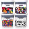 OXO Good Grips Set di 4 Mini Contenitori POP: Conservazione Ermetica per Spezie + Chiusura a Pulsante + Design Impilabile e Salvaspazio + Lavabile in Lavastoviglie (Contenitore per Spezie)