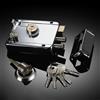 SagaSave Nightlatch, serratura con chiavi, in acciaio inox massiccio, serratura a cilindro ad alta sicurezza, serratura notturna per cancelli da 30 a 50 mm di spessore - sinistra
