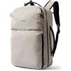 Bellroy Lite Travel Pack 30L (zaino da cabina, grande zaino da viaggio per viaggiatori internazionali, con tasca per notebook, celle interne e spallacci ripiegabili) - Ash