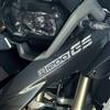 Black Doves Graphics - n.2 Adesivi Becco Serbatoio compatibili con BMW R 1200 GS e Adventure (argento)