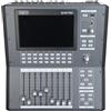 OQAN Q24D PRO Mixer digitale a 24 canali con touchscreen e fader motorizzati.