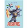 Grupo Erik: Poster Stitch Peluche Aloha/Lilo e Stitch, Pupazzo Stitch live action - poster da parete Disney / 91.5 x 61 cm incorniciabile