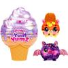 moose toys Cookeez Makery Yum Yumz (confezione da 2): nascosto dal ghiaccio, scoperto in modo giocoso, metti gli ingredienti e crea 2 adorabili peluche profumati del ghiaccio. Con adesivi inclusi