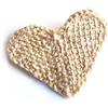 Meraki Studio spilla cuore e biglietto di auguri, beige, regalo per fidanzata/sorella/madre, San Valentino, all'uncinetto