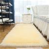 Tomifine Faux Tappeto di Pelle di Pecora, Lana Agnello Imitazione Tappeti Pelliccia Sintetica Decorativa, Adatto per Tappeto per Soggiorno, Tappetino per il Letto (40 x 60 cm,Beige)