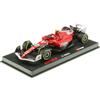 Burago FERRARI F1 SF-23 TEAM SCUDERIA FERRARI N 55 LAS VEGAS USA GP 2023 CARLOS SAINZ - WITH PILOT AND SHOWCASE RED WHITE BLACK