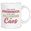 DEKORI Tazza Mug 350 ml in Ceramica - "Non sono disordinata, creo solo l'illusione del caos" - Tazza divertente donna uomo - Idea regalo simpatica per amica, collega, compleanno, ufficio