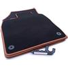 kh Teile Tappetini adatti per Cupra Born + VZ (elegante bordo marrone) in velluto di alta qualità, set di 4 tappetini per auto, colore nero