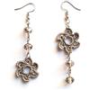 Generic Orecchini fiore lunghi asimmetrici in pizzo con cristalli di vetro, grigio, artigianali, Gioielli tessili/all'uncinetto, Made in Italy, Bijoux da donna, Lavorazione Artigianale