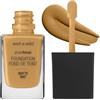 Wet n Wild Photo Focus Matte Foundation, Fondotinta Liquido a Coprenza Modulabile dal Finish Opaco, Leviga i Pori per un Incarnato Uniforme, Amber Beige